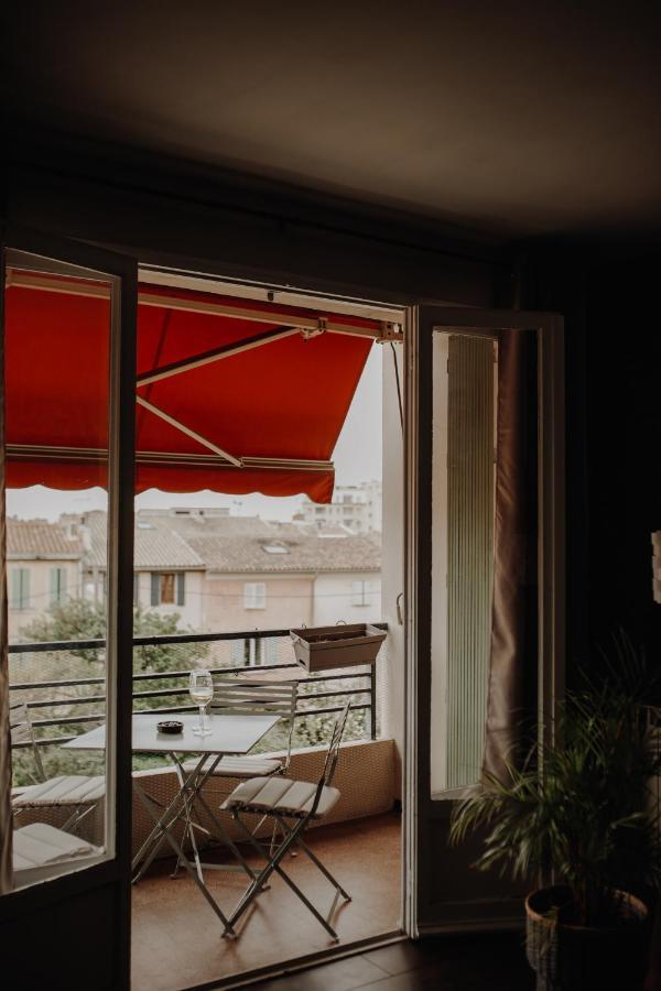 Superbe Appartement Renove - Salon De Provence Exterior photo